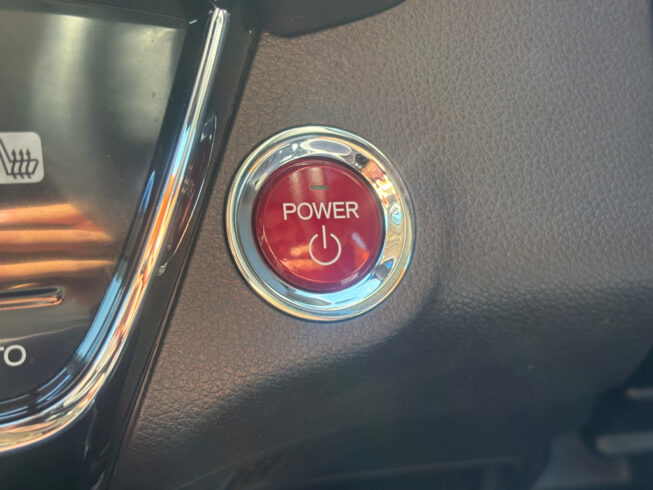 2014 Honda Vezel Hybrid X, Low KMS image 296469