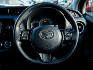 2016 Toyota Vitz F model, I stop, Push start image 295648
