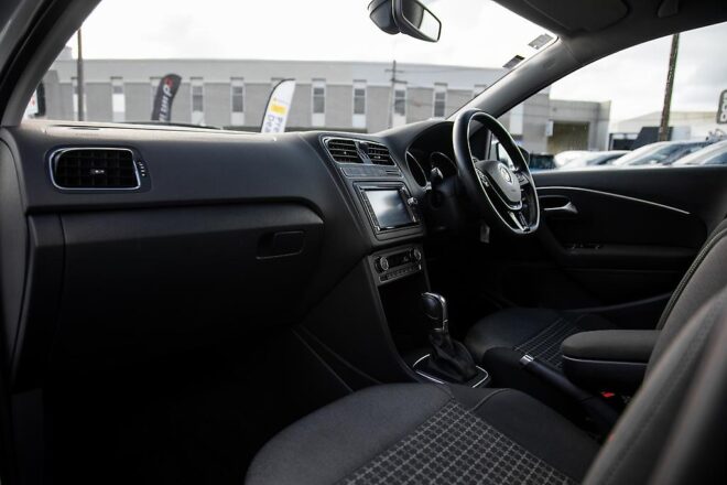 2015 Volkswagen Polo TSI Comfortline Upgrade Pkg Blue Motion image 294848