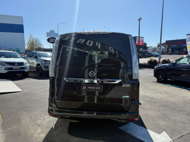 2014 Nissan Serena Hybrid Highway Star S-Hybrid image 297759