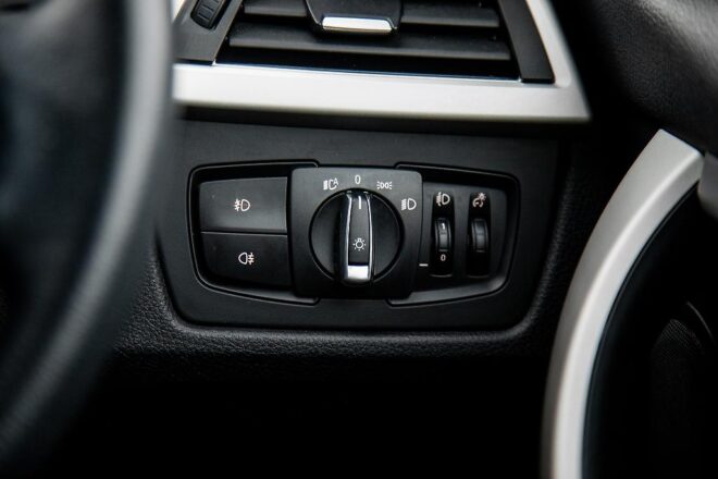 2013 Bmw 320i 320i , Push Start, Twin Power Turbo image 296033