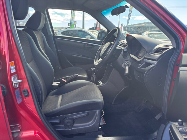 2016 Suzuki Swift GLB 1.4P/5MT/HA/5DR/ image 298030