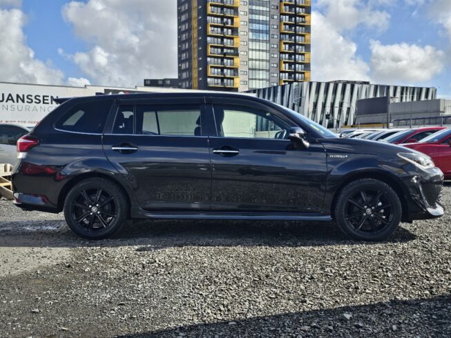 2016 Toyota Corolla Fielder Hybrid WxB image 296127