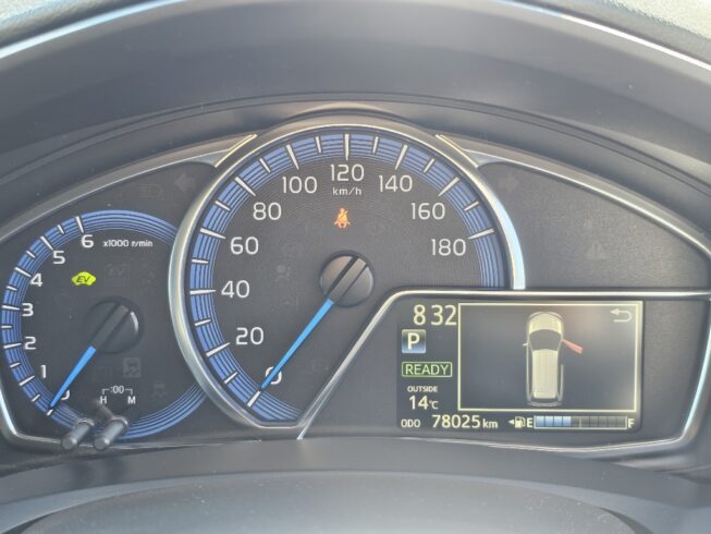 2013 Toyota Corolla Fielder Hybrid G Model – Push Button Start image 298307