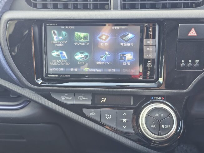 2016 Toyota Aqua Stand out in Pink!! image 297017