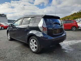 2015 Toyota Aqua Hybrid S Model, Push Start image 298072