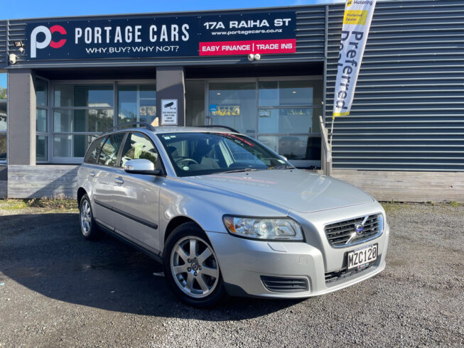 2009 Volvo V50 Wagon, Low Kms image 295143