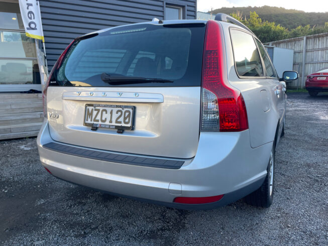 2009 Volvo V50 Wagon, Low Kms image 295146