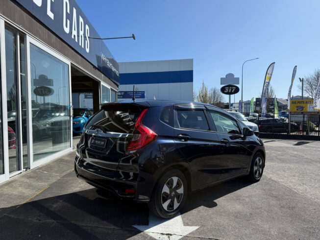 2018 Honda Fit Hybrid F image 297739