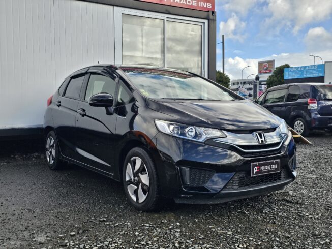 2014 Honda Fit Hybrid Hybrid L-package image 297366