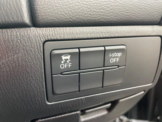 2015 Mazda Atenza 20S – Great look in black image 296683