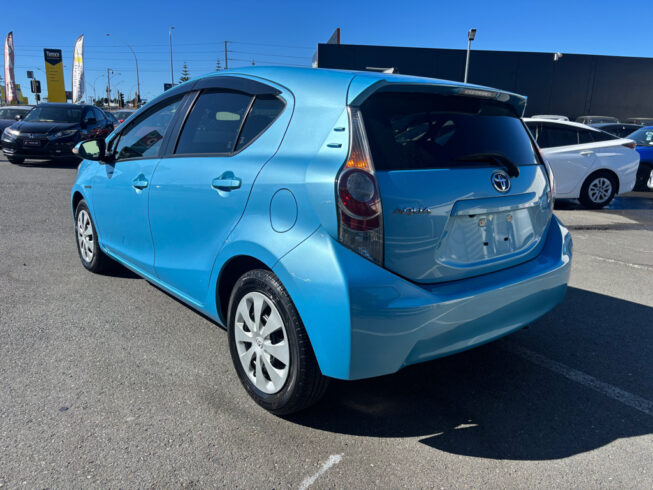 2013 Toyota Aqua G Model, Low KM image 296550