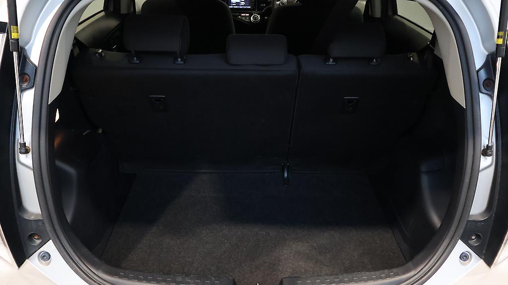 Toyota Aqua S Model, Push Start, Reverse Camera image 319025