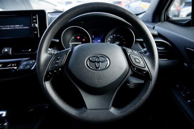 2018 Toyota C-hr S model, Push Start,Hybrid image 297397