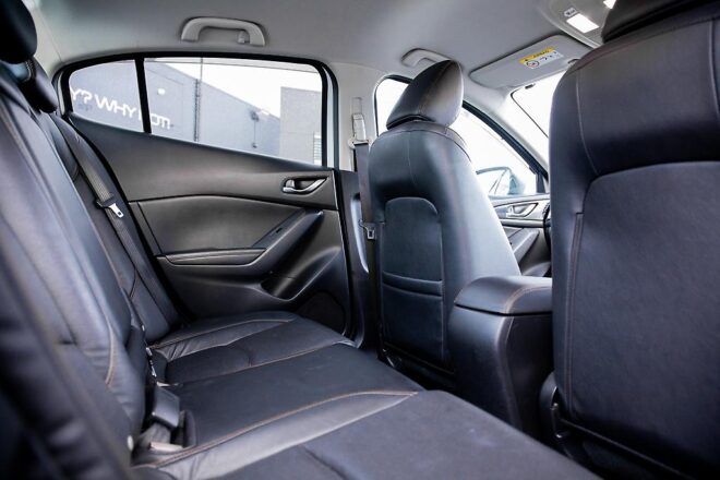 2014 Mazda Axela 20S Leather-PKG, Hybrid, Heated seats image 298111