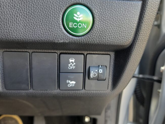 2014 Honda Fit Hybrid F package image 297903