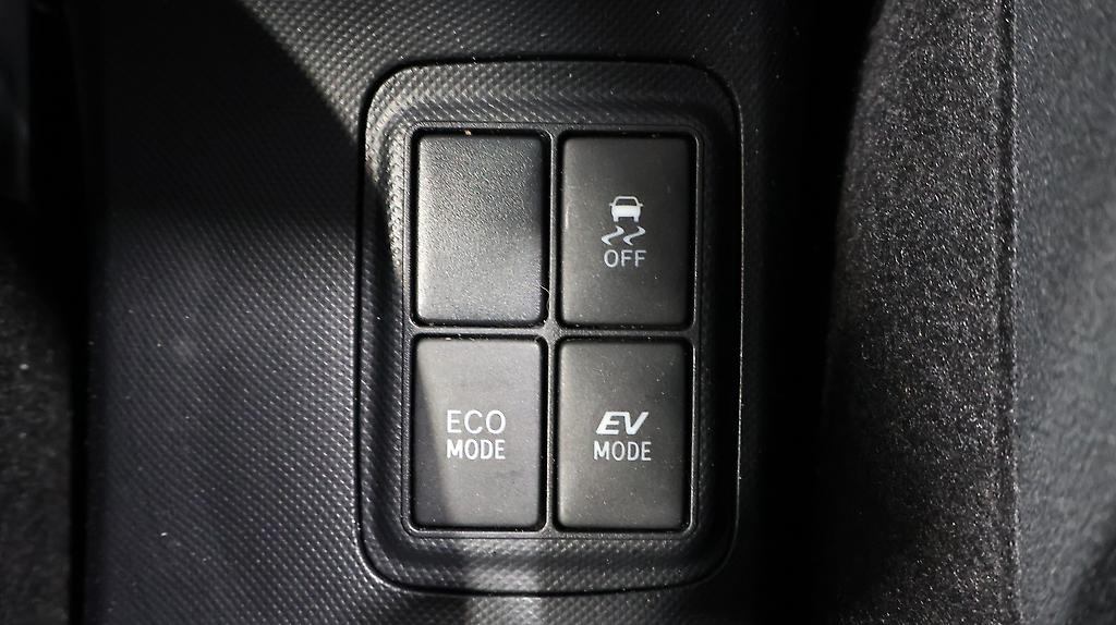 Toyota Aqua S Model, Push Start, Reverse Camera image 319038