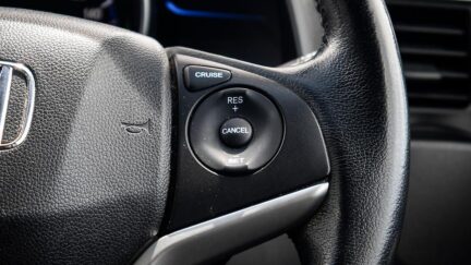 Honda Fit Hybrid L-package image 312395