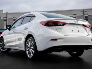 2014 Mazda Axela 20S Leather-PKG, Hybrid, Heated seats image 298103