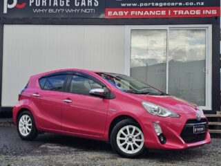 2016 Toyota Aqua Stand out in Pink!! image 296993
