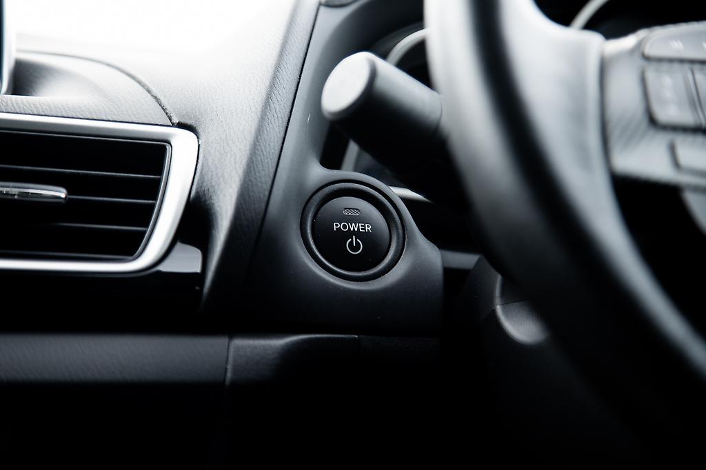 Mazda Axela 20S, SkyActiv HEV image 296600