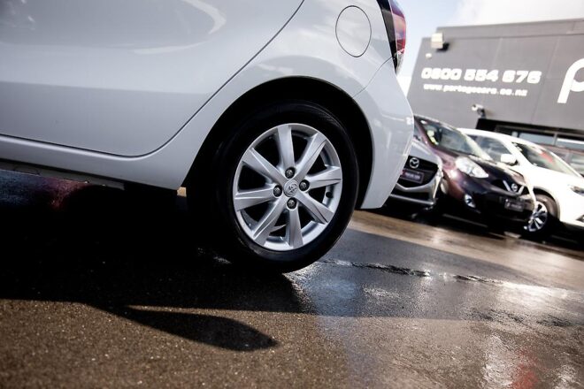 2015 Toyota Aqua Hybrid S Model, Push Start, Reverse Camera image 296655