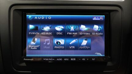 Volkswagen Polo TSI Comfortline – Super Low KMS image 318524