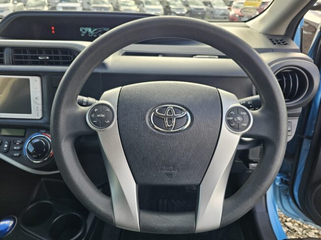 2013 Toyota Aqua S Model. Low KMS image 295902