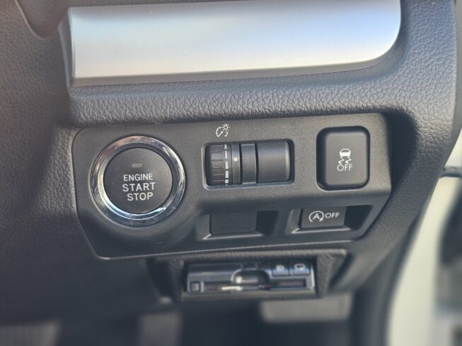 2014 Subaru Impreza Sport 1.6i-L **Low KMS** image 295955