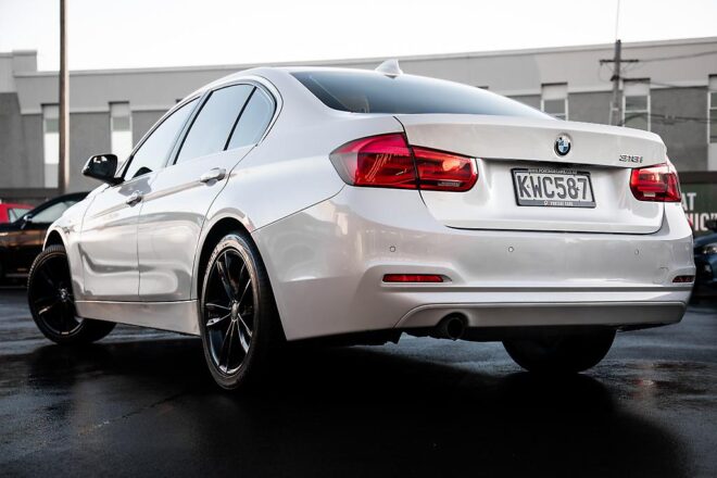 2017 Bmw 318i 318I 1.5P/8AT, Tints, NZ New image 295727