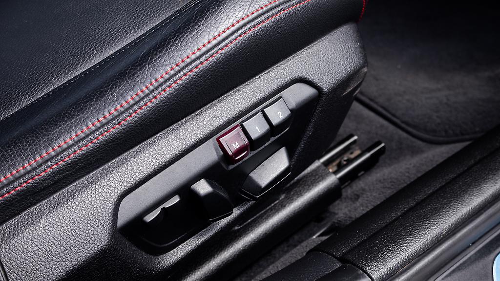 Bmw 320i Sport , Leather PKG image 318667