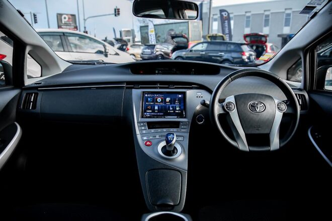 2012 Toyota Prius S Model Reversing Camera Alloys image 295627