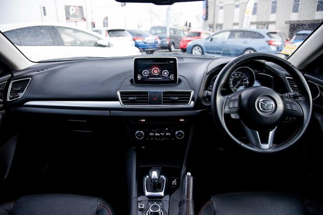 2014 Mazda Axela 20S Leather-PKG, Hybrid, Heated seats image 298106