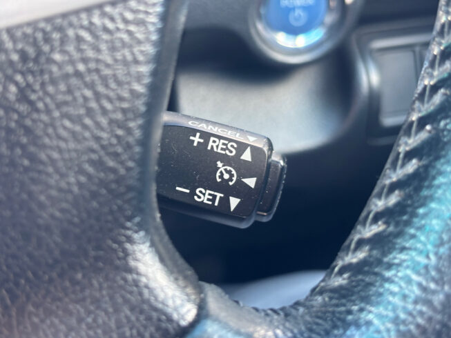 2013 Toyota Camry Hybrid G-Package image 296780