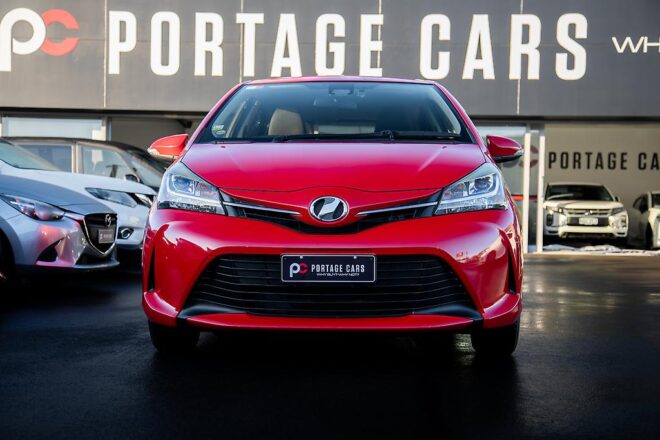 2016 Toyota Vitz U spec, Push Start,Reverse camera image 295703