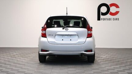 Nissan Note Lane Departure Warning image 318078