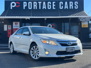 2013 Toyota Camry Hybrid G-Package image 296763