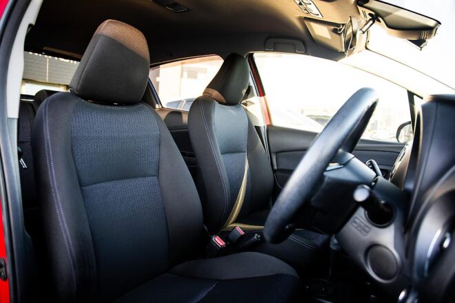 2016 Toyota Vitz U spec, Push Start,Reverse camera image 295711