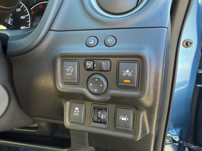 2016 Nissan Note X DIG-S, Super Low KMS image 296368