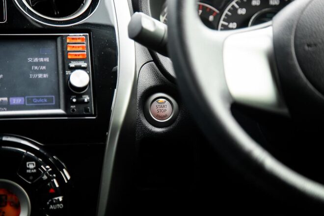 2014 Nissan Note Aero Style Emergency Barke Package image 294817