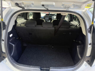 2016 Toyota Aqua Ecomonical Hybrid with Low KMs and Alloy Wheels image 295866