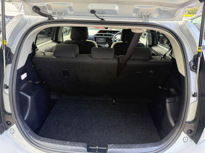 2016 Toyota Aqua Ecomonical Hybrid with Low KMs and Alloy Wheels image 295866