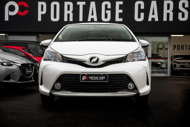 2014 Toyota Vitz F Model, Push Start, I stop Low KMs image 296044