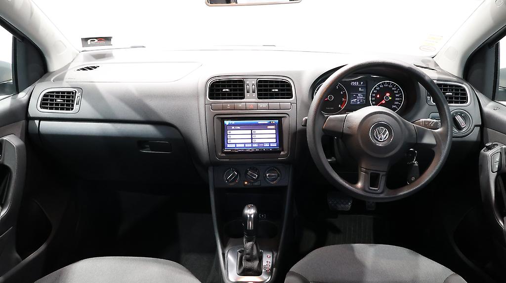 Volkswagen Polo TSI Comfortline – Super Low KMS image 318520