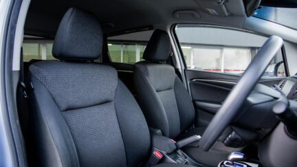 Honda Fit Hybrid F-Package, Heated Seats image 298123