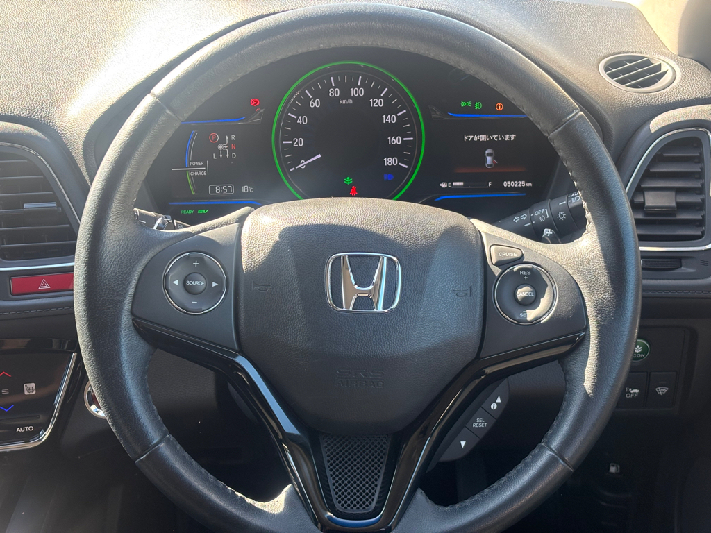 Honda Vezel Hybrid X, Low KMS image 296464