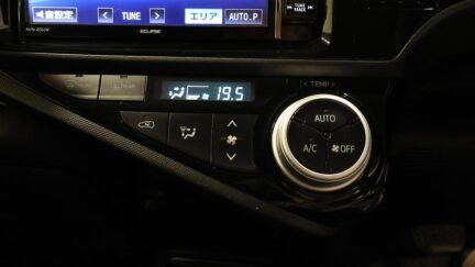 Toyota Aqua G Model, Push Start, Reverse Camera, Cruise Control image 308418