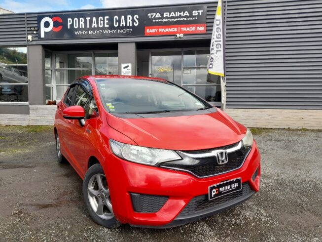 2016 Honda Fit Hybrid F-Package image 297954