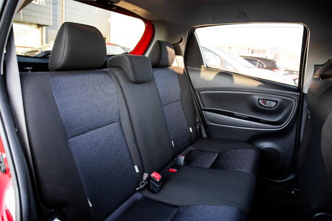 2016 Toyota Vitz U spec, Push Start,Reverse camera image 295709