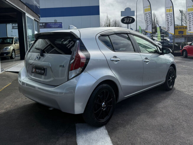 2016 Toyota Aqua Ecomonical Hybrid with Low KMs and Alloy Wheels image 295834